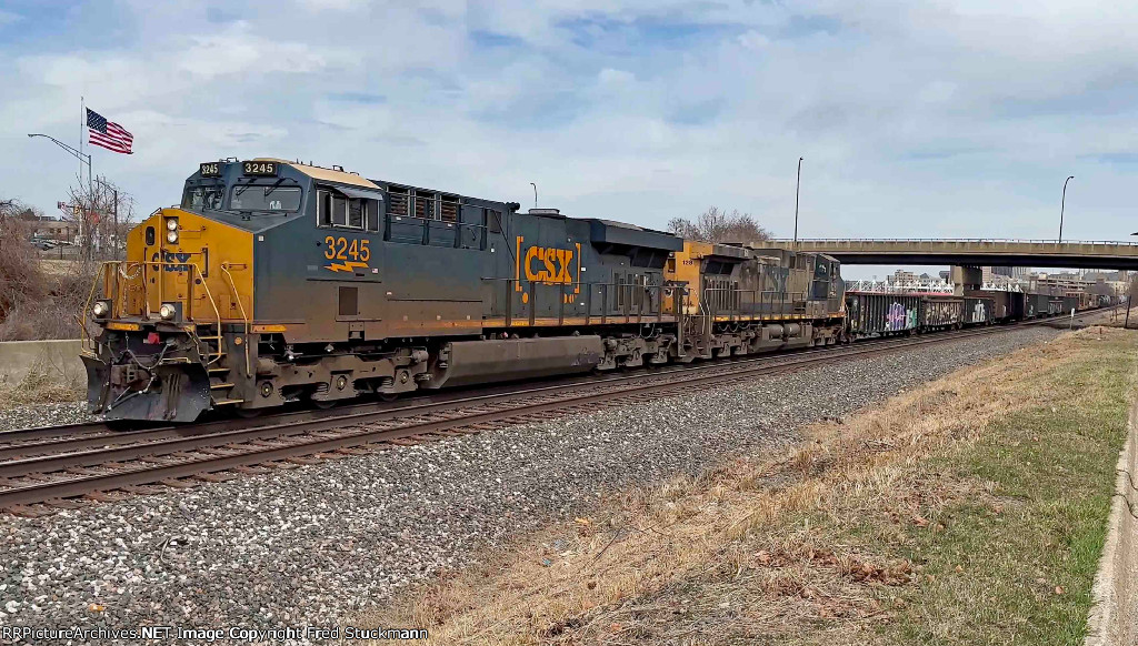 CSX 3245 leads M331.